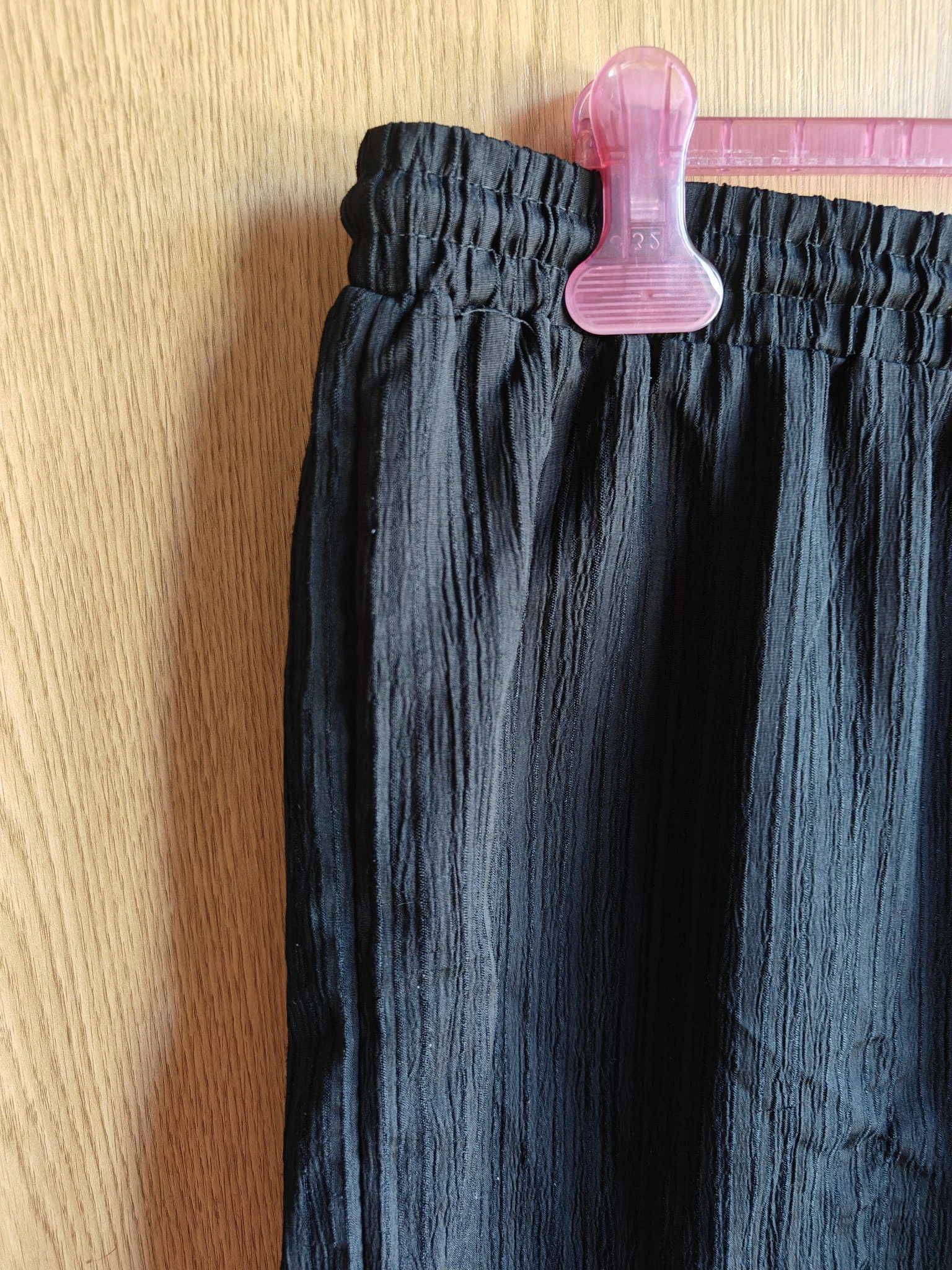 Black pants with a modern design – photo 2